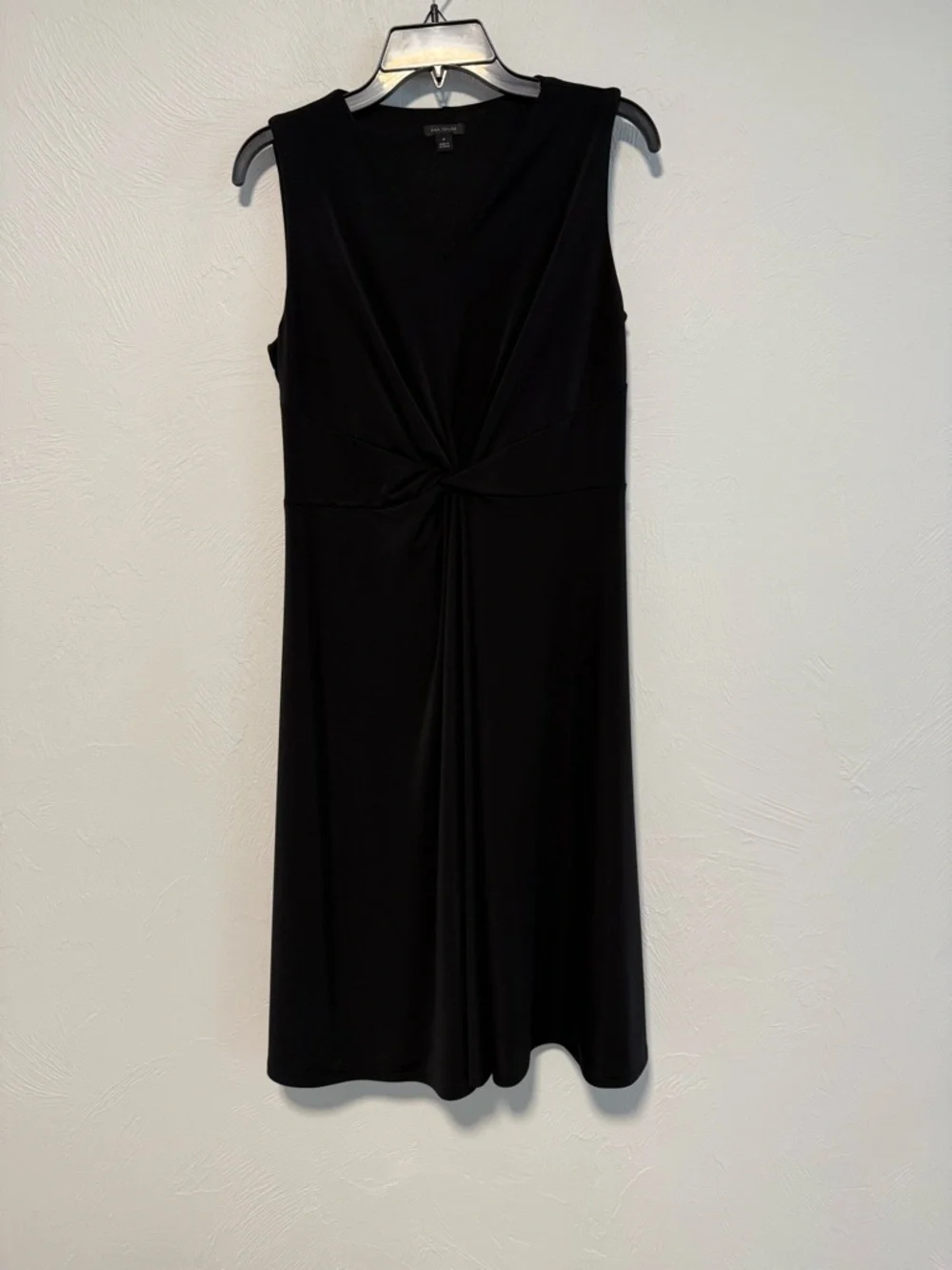 Ann Taylor Black Sleeveless Twist-Knot V-Neck Dress